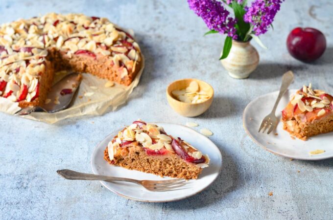 Vollkorn-Pflaumenkuchen aus schnellem Rührteig (ohne Ei) - Vollwert-Blog